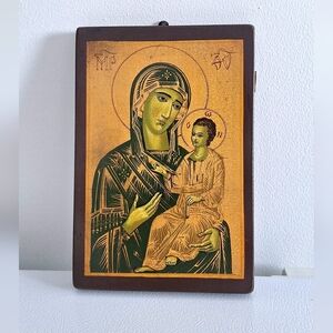 Antique icon of the Virgin Mary and the infant Jesus